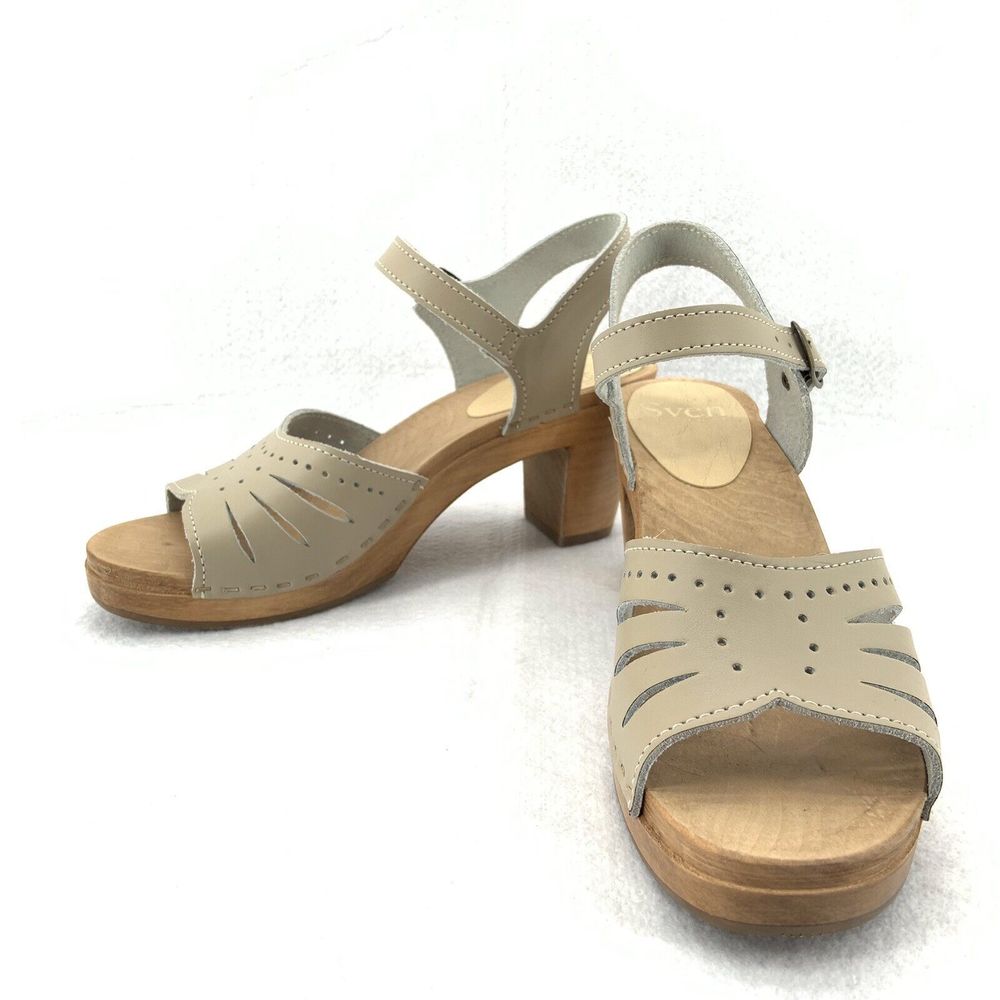 SVEN Eur 40 Lacy Clog Sandals Taupe Leather Ankle Strap Open Toe Wood Heels New